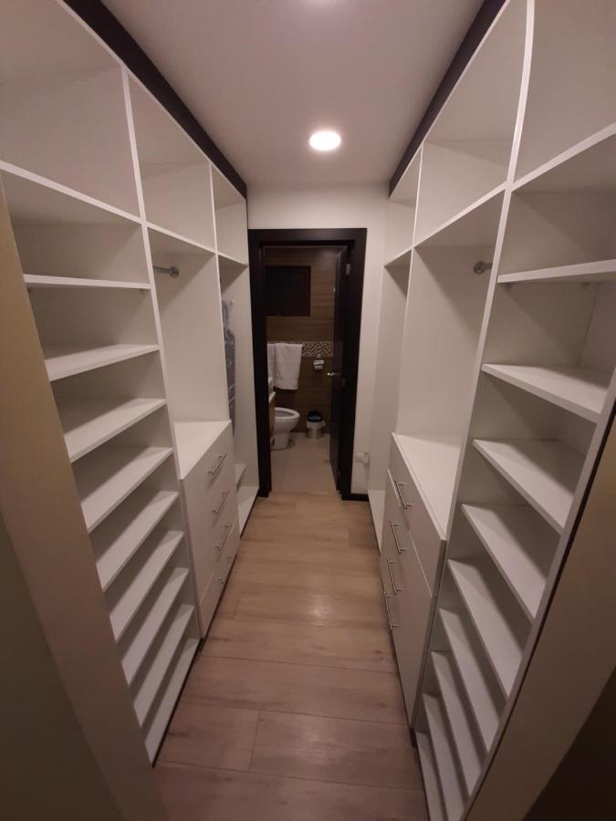 Condominio La Victoria, Departamento En Cuenca 1 Exteriör bild